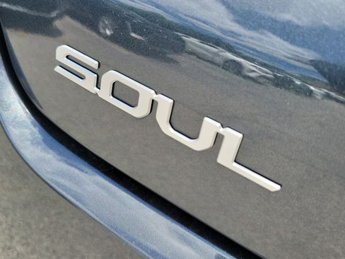 Certified 2025 Kia Soul LX FWD image 8