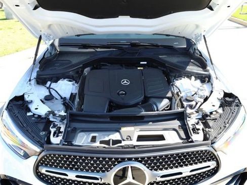 New 2025 Mercedes-Benz GLC 300 GLC 300 image 12