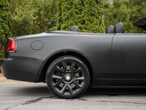 Used 2016 Rolls-Royce Dawn RWD image 20
