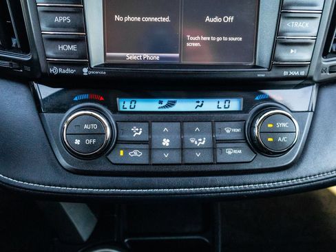 Used 2016 Toyota RAV4 XLE FWD image 25