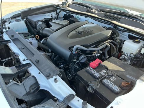 Certified 2023 Toyota Tacoma TRD Off-Road image 22