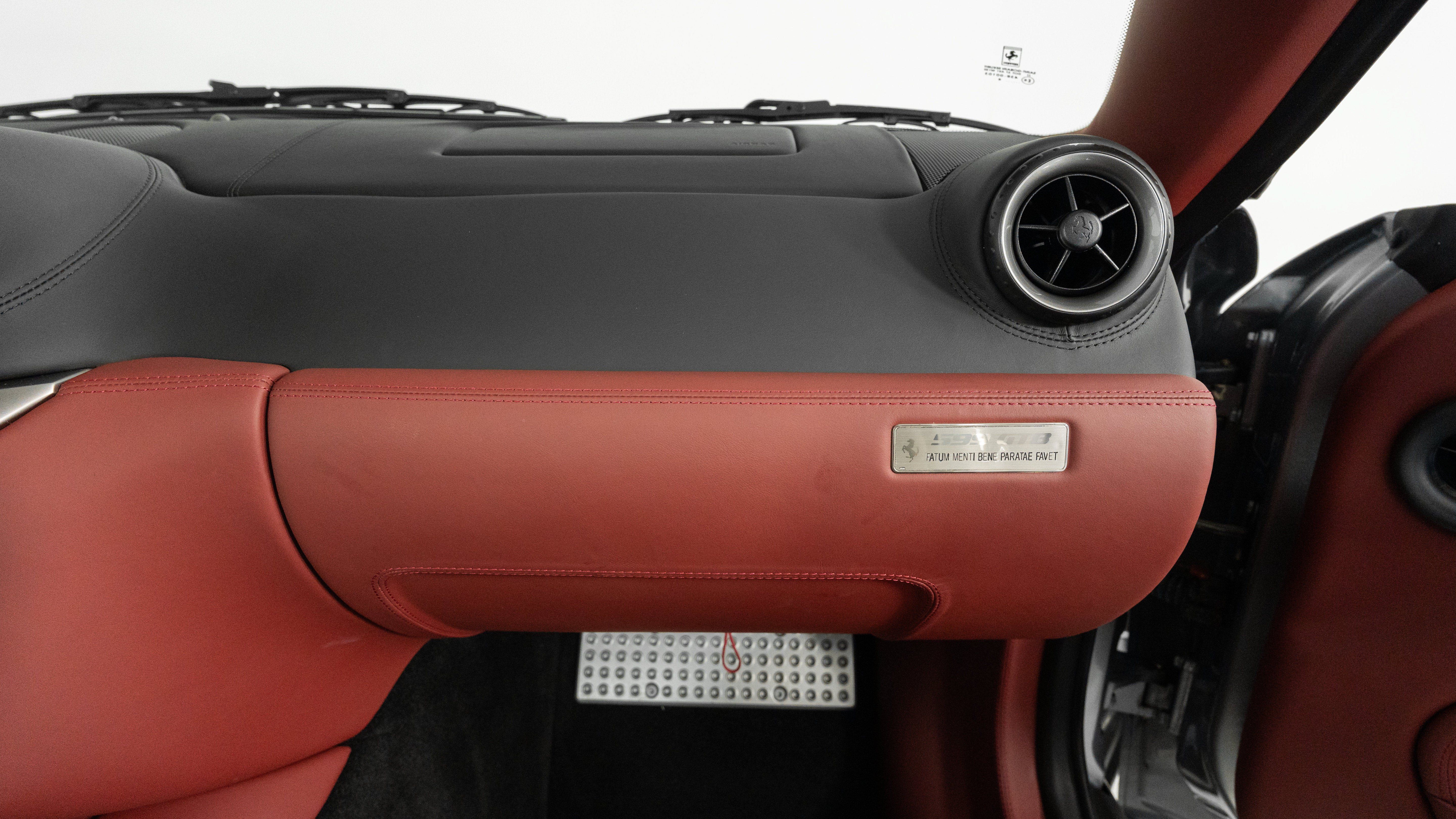 Used 2008 Ferrari 599 GTB Fiorano RWD image 32