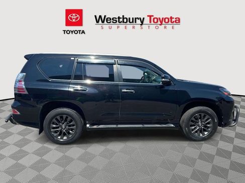 Used 2020 Lexus GX 460 Premium w/ Premium Package image 6