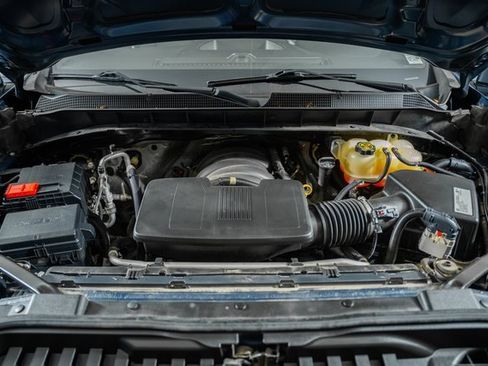 Used 2019 Chevrolet Silverado 1500 Custom w/ Custom Value Package image 17