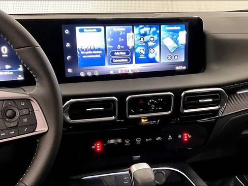 New 2026 Nissan Sentra SV w/ SV Convenience Package FWD image 8