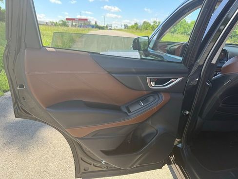 Used 2022 Subaru Forester Touring w/ Popular Package #2 image 13