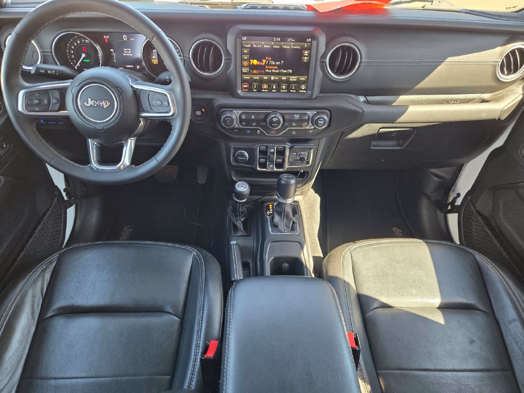 Used 2023 Jeep Wrangler Unlimited Sahara w/ Cold Weather Group AWD/4WD image 12