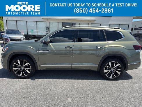 Certified 2025 Volkswagen Atlas SEL Premium R-Line image 1