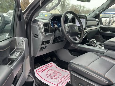 Used 2025 Ford F150 Lariat w/ Equipment Group 501A Mid image 14