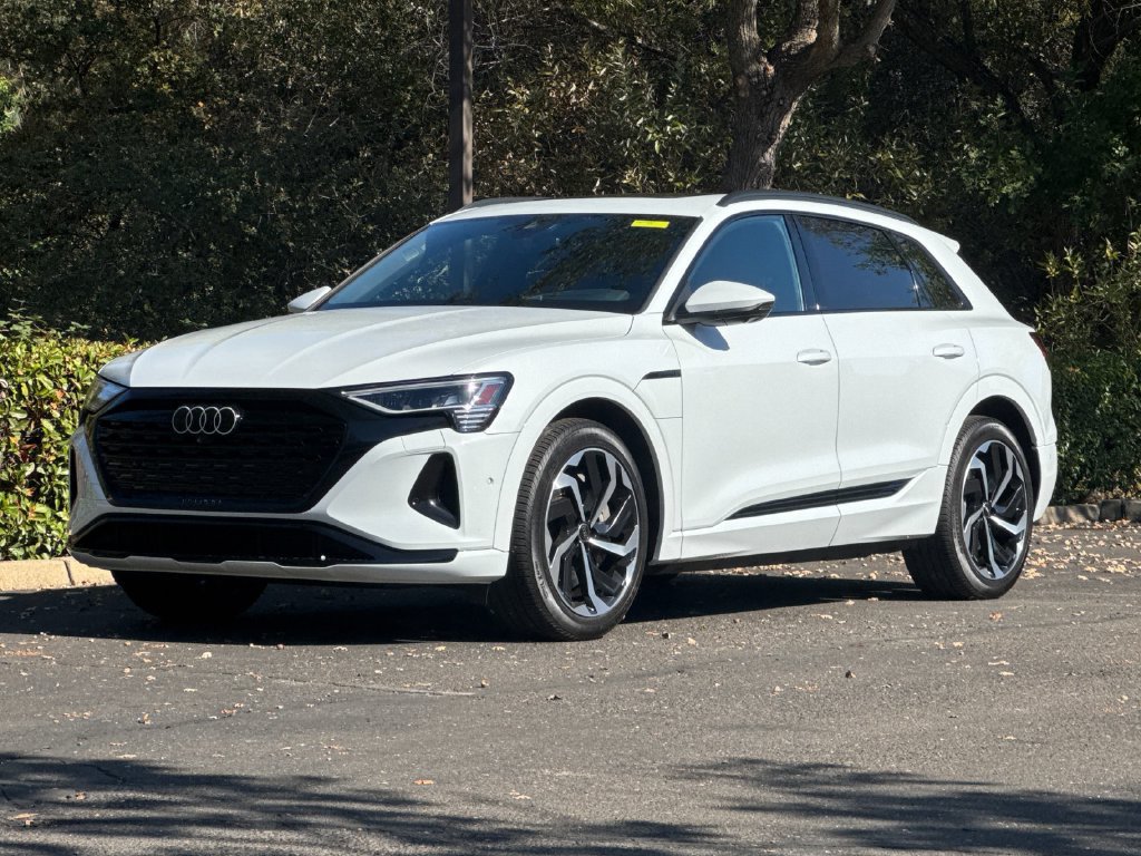 Used 2024 Audi Q8 e-tron Prestige w/ Prestige Package AWD/4WD image 9