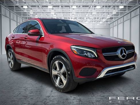 Used 2017 Mercedes-Benz GLC 300 4MATIC Coupe image 7