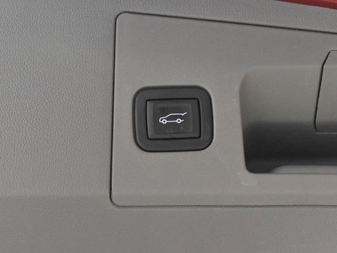 Used 2023 Cadillac XT5 Premium Luxury w/ Technology Package image 31