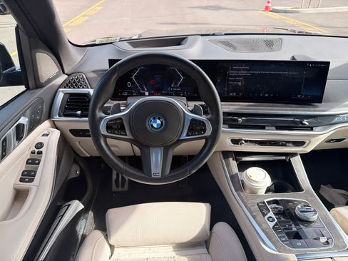 Used 2024 BMW X5 xDrive50e w/ Executive Package AWD/4WD image 5