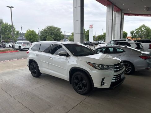 Certified 2019 Toyota Highlander Limited AWD/4WD image 1