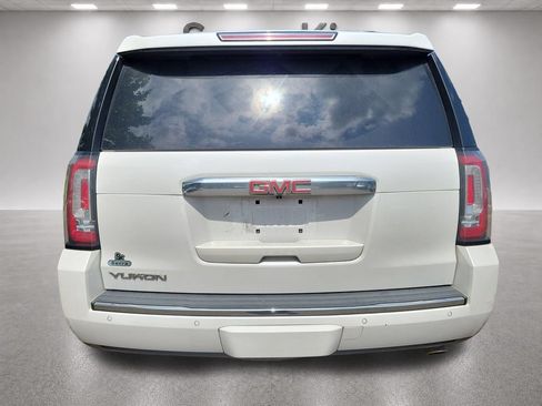 Used 2018 GMC Yukon Denali w/ Denali Ultimate Package AWD/4WD image 4