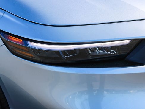 Certified 2025 Honda Accord LX image 4