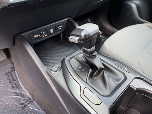 Used 2025 Kia K4 FWD image 22