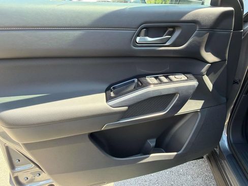 New 2026 Nissan Pathfinder SL FWD image 21