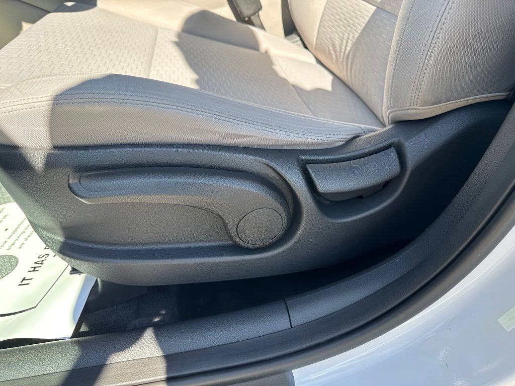 Used 2019 Hyundai Tucson SE w/ Cargo Package AWD/4WD image 17