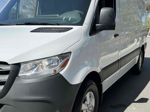 Used 2022 Mercedes-Benz Sprinter 1500 image 43