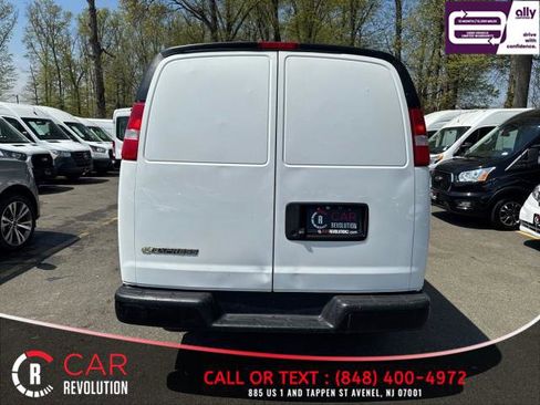 Used 2020 Chevrolet Express 2500 w/ Driver Convenience Package RWD image 5