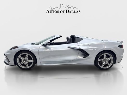 Used 2021 Chevrolet Corvette Stingray Coupe w/ Z51 Performance Package RWD image 5