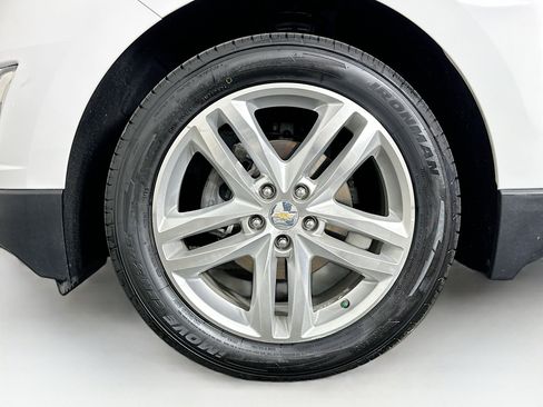 Used 2019 Chevrolet Equinox Premier image 11