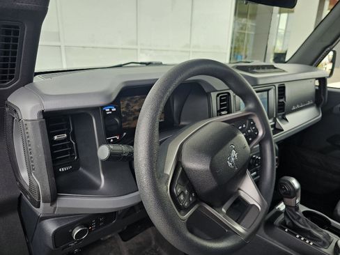 Used 2022 Ford Bronco 2-Door w/ Sasquatch Package image 17