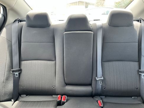 Used 2025 Nissan Altima 2.5 SV FWD image 39