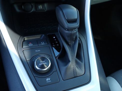 New 2025 Toyota RAV4 XLE image 11