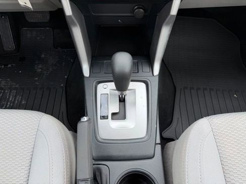 Used 2018 Subaru Forester 2.5i w/ Alloy Wheel Package image 19