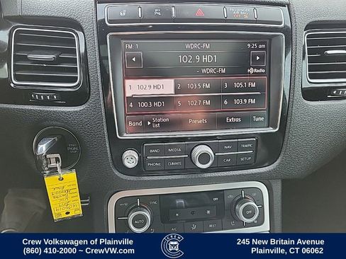 Used 2017 Volkswagen Touareg Wolfsburg Edition AWD/4WD image 6