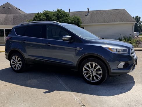 Used 2018 Ford Escape Titanium w/ Ford Safe & Smart Package AWD/4WD image 1