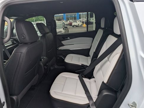 New 2026 Chevrolet Traverse High Country AWD/4WD image 10