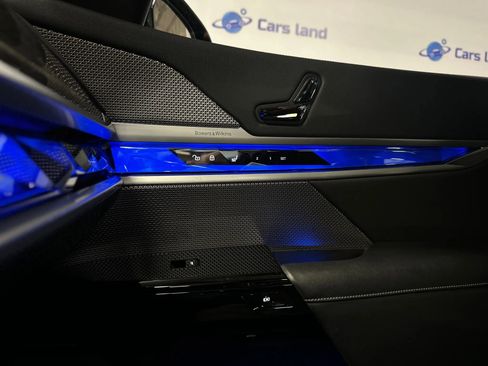 Used 2024 BMW i7 xDrive60 AWD/4WD image 52