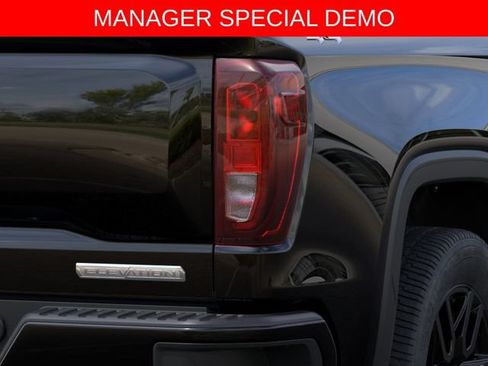 Used 2026 GMC Sierra 1500 Elevation AWD/4WD image 11