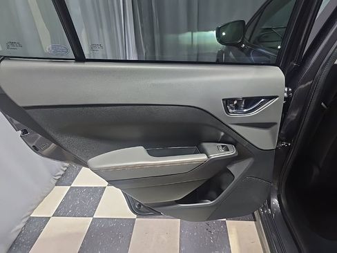 Certified 2025 Subaru Crosstrek 2.5i Limited w/ Popular Package #3A AWD/4WD image 13