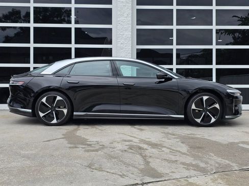 Used 2024 Lucid Air Touring AWD/4WD image 3