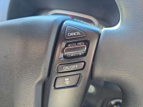Used 2022 Nissan Frontier SV w/ Technology Package AWD/4WD image 19