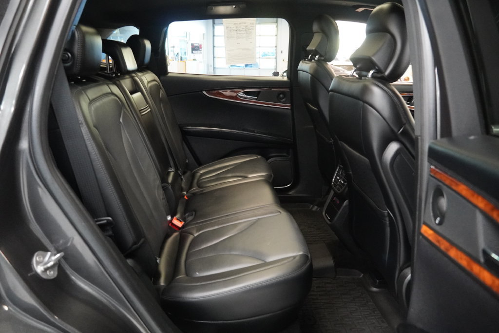 Used 2019 Lincoln Nautilus Reserve AWD/4WD image 34