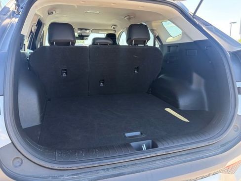 Used 2024 Kia Sportage EX FWD image 23