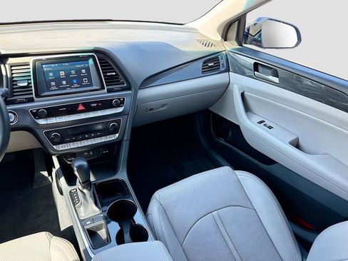 Used 2018 Hyundai Sonata Limited image 29
