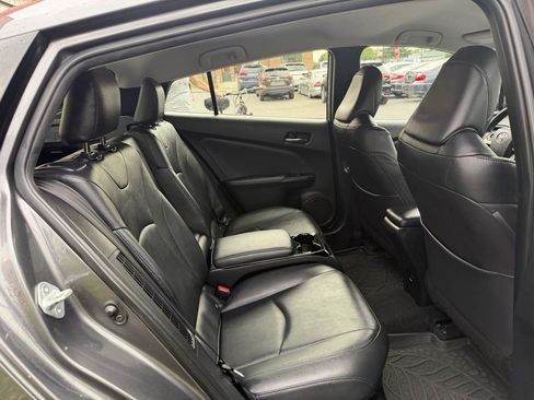 Used 2017 Toyota Prius Prime Premium FWD image 12