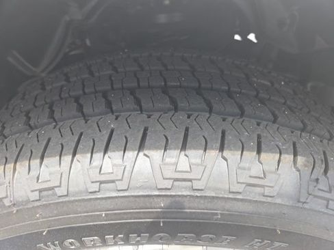 Used 2025 RAM 1500 Big Horn AWD/4WD image 11