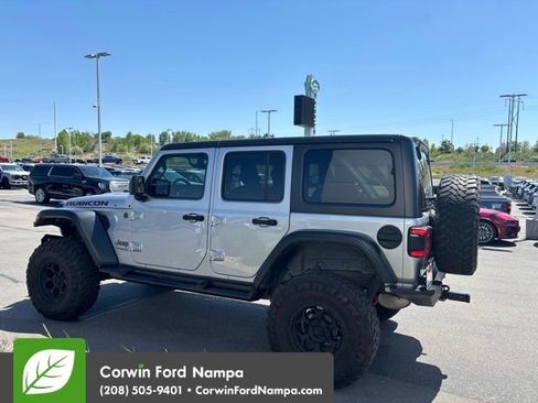 Used 2018 Jeep Wrangler Unlimited Rubicon AWD/4WD image 3