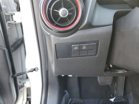 Used 2017 MAZDA CX-3 Sport image 30