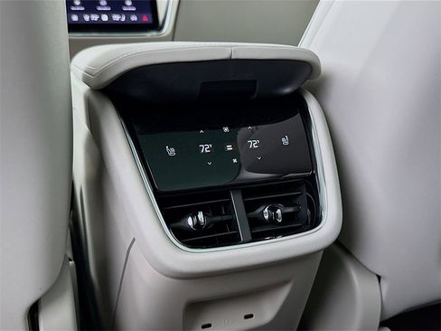 New 2025 Volvo EX90 Ultra w/ Protection Package Premier image 26