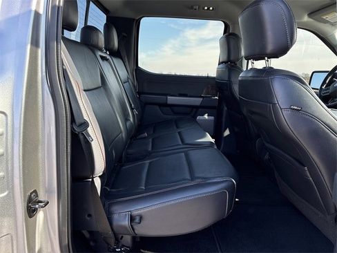 Used 2021 Ford F150 Lariat image 16