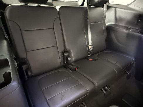 Used 2023 Chevrolet Traverse High Country image 12