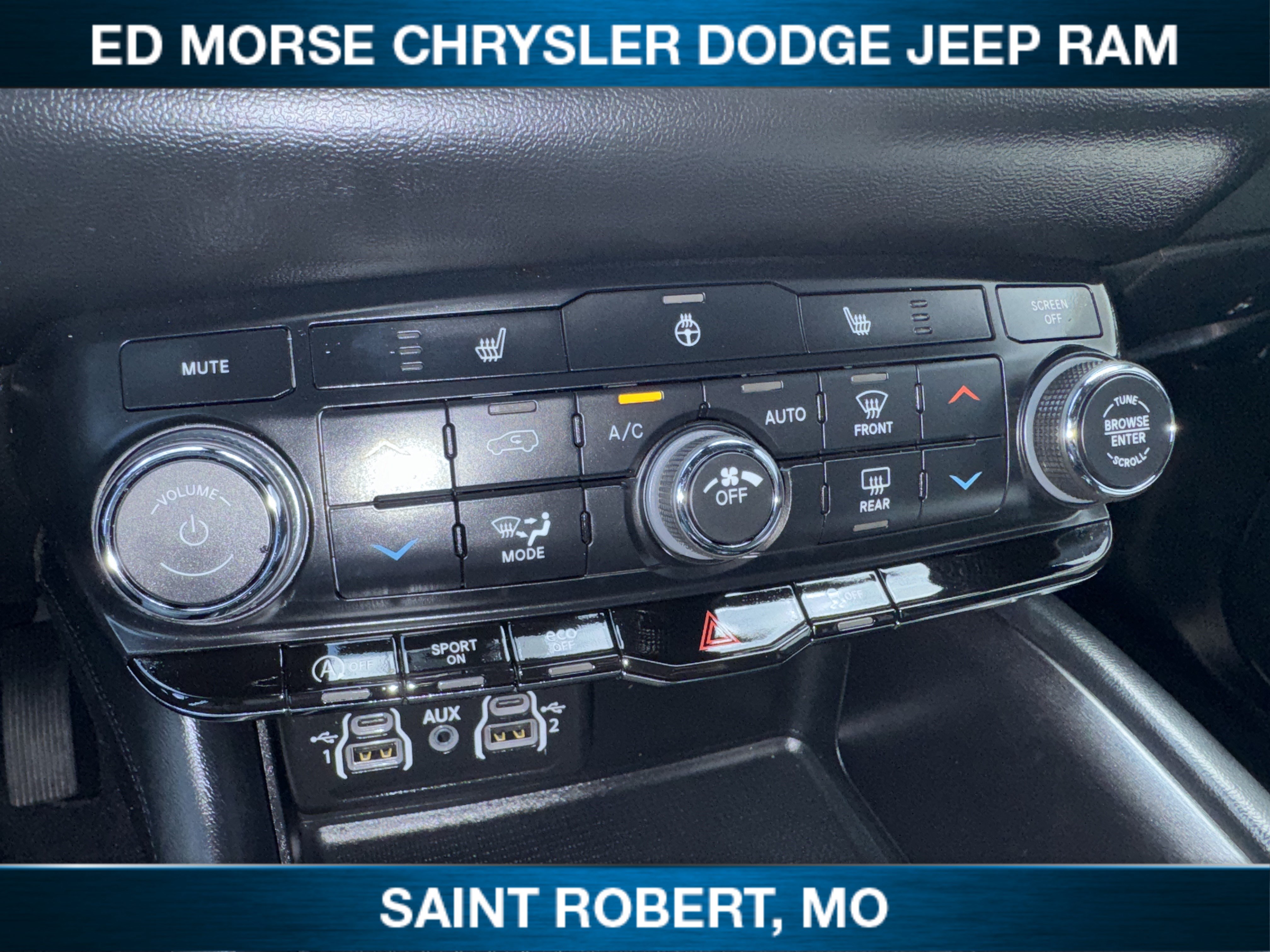 Used 2023 Dodge Durango SXT w/ Trailer Tow Group IV AWD/4WD image 15